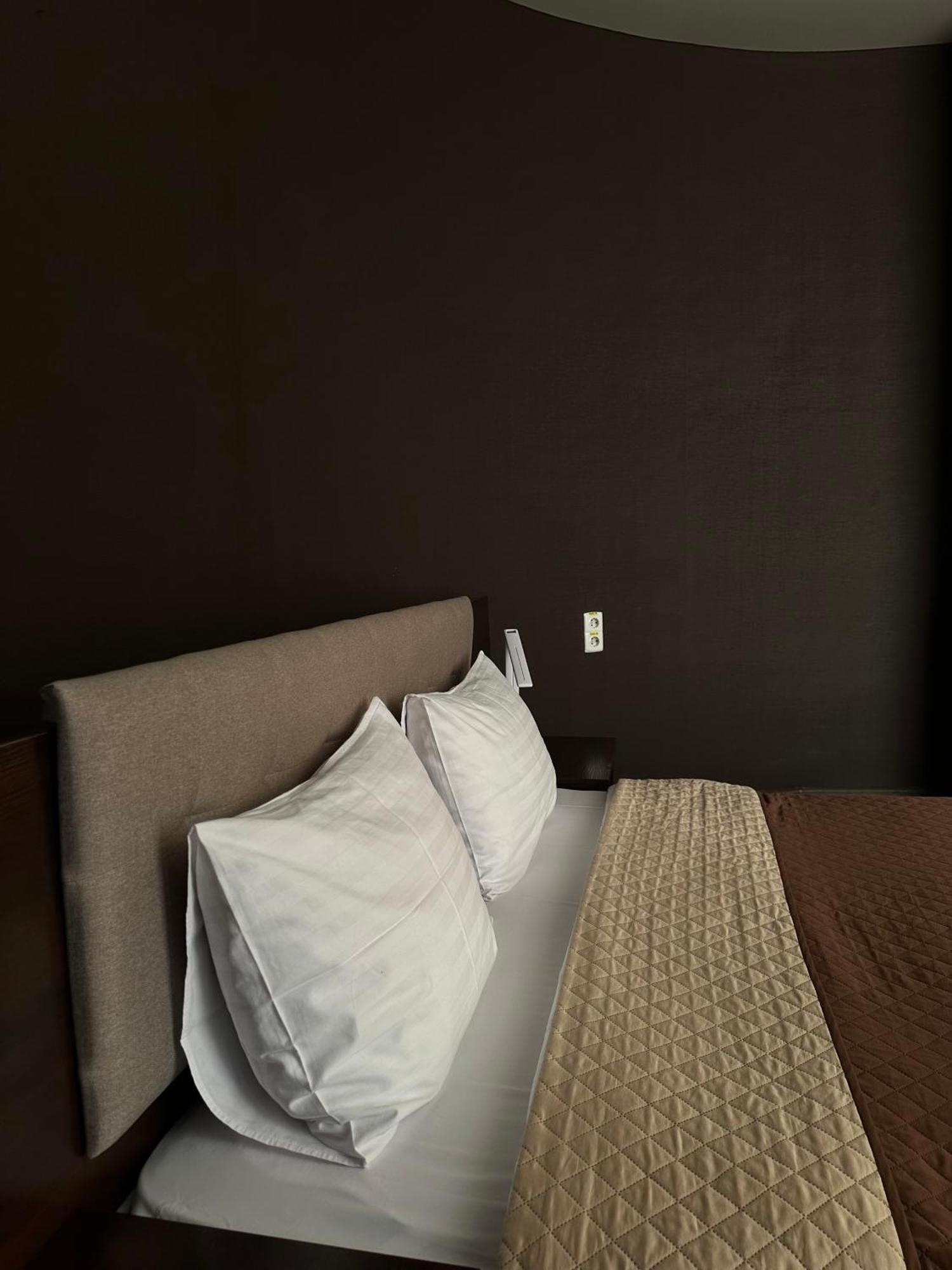Hotel Atmosphere Poltava Bilik gambar