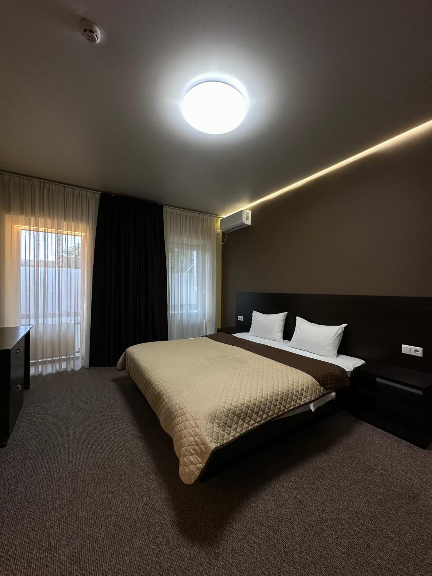 Hotel Atmosphere Poltava Luaran gambar